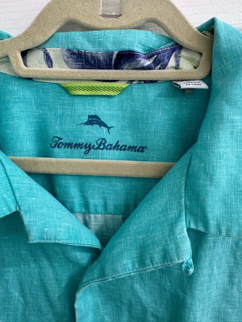 Tommy Bahama linen short sleeve button-down teal in color size XXL